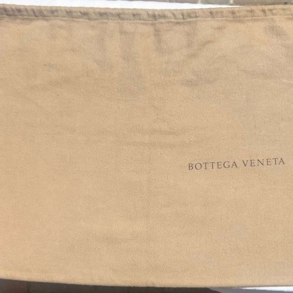 Bottega Veneta authentic bottega